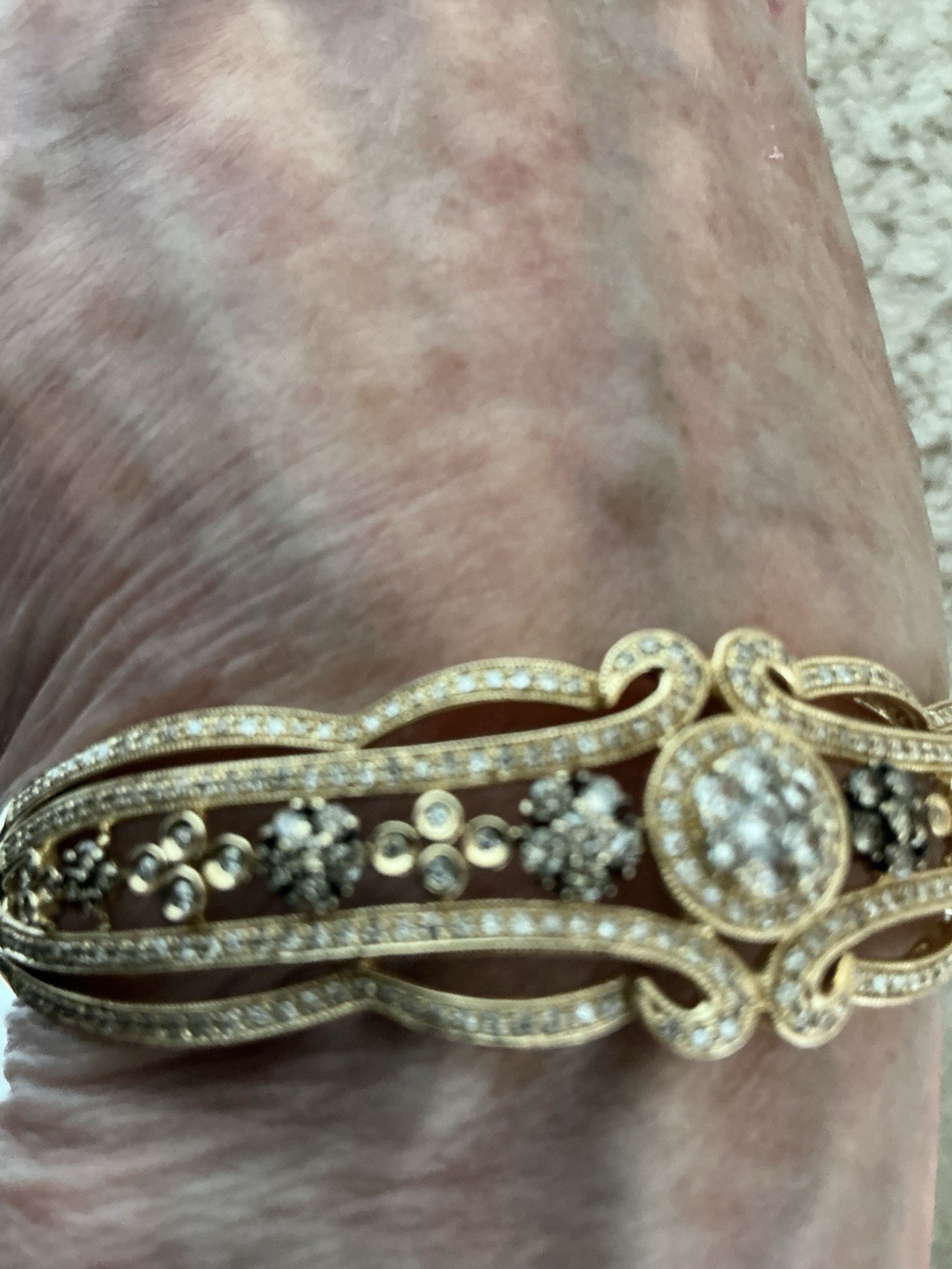 BEAUTIFUL VINTAGE EFFY BRAND ESPRESSO 14K GOLD WHITE DIAMOND BANGLE BRACELET
