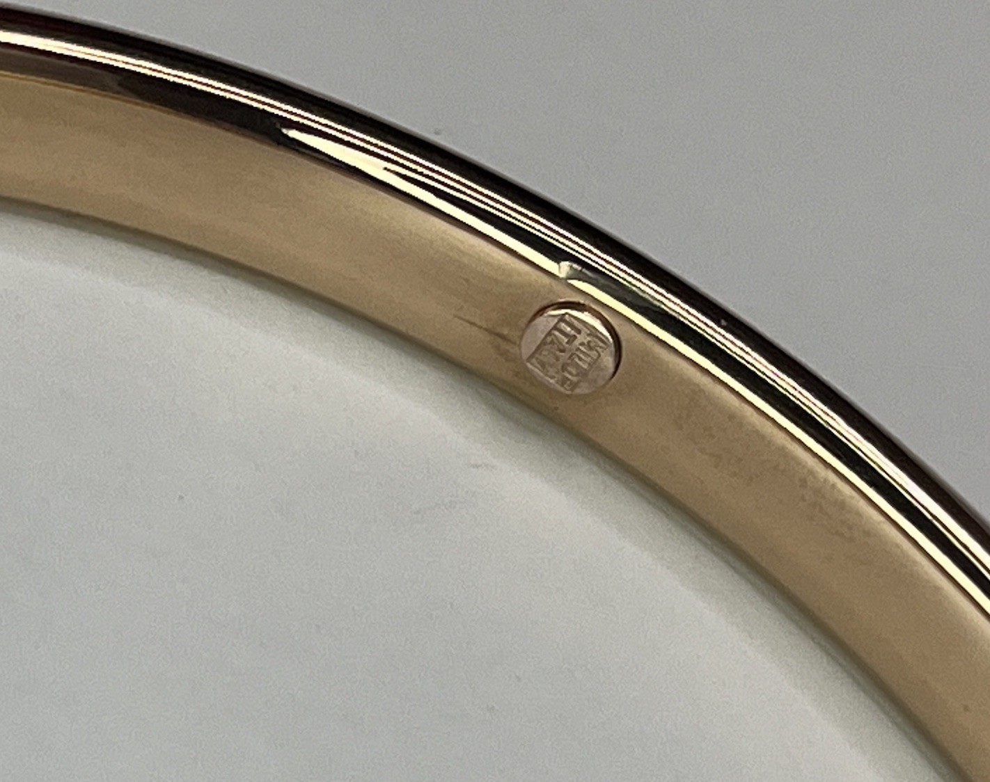 One Milor Italy 14K Rose Gold Over Resin Rounded Shape Oval Bangle Bracelet 8”