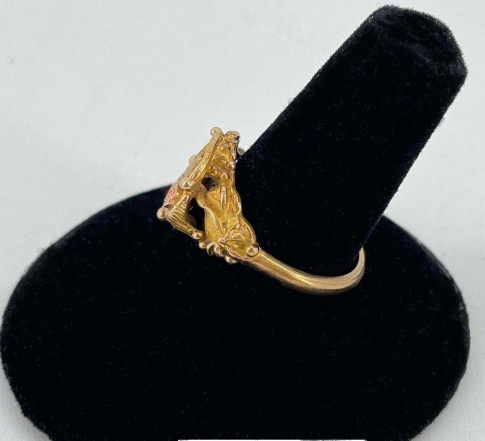 Black Hills Gold 10k Large Coleman Rose Three Leaves Ring Size 6 1/2