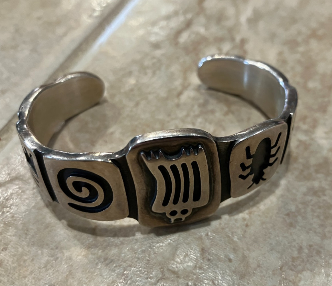 Small/Women’s Silver Cuff Bracelet Native American/Hopi 50 Grams NICE CONDITION