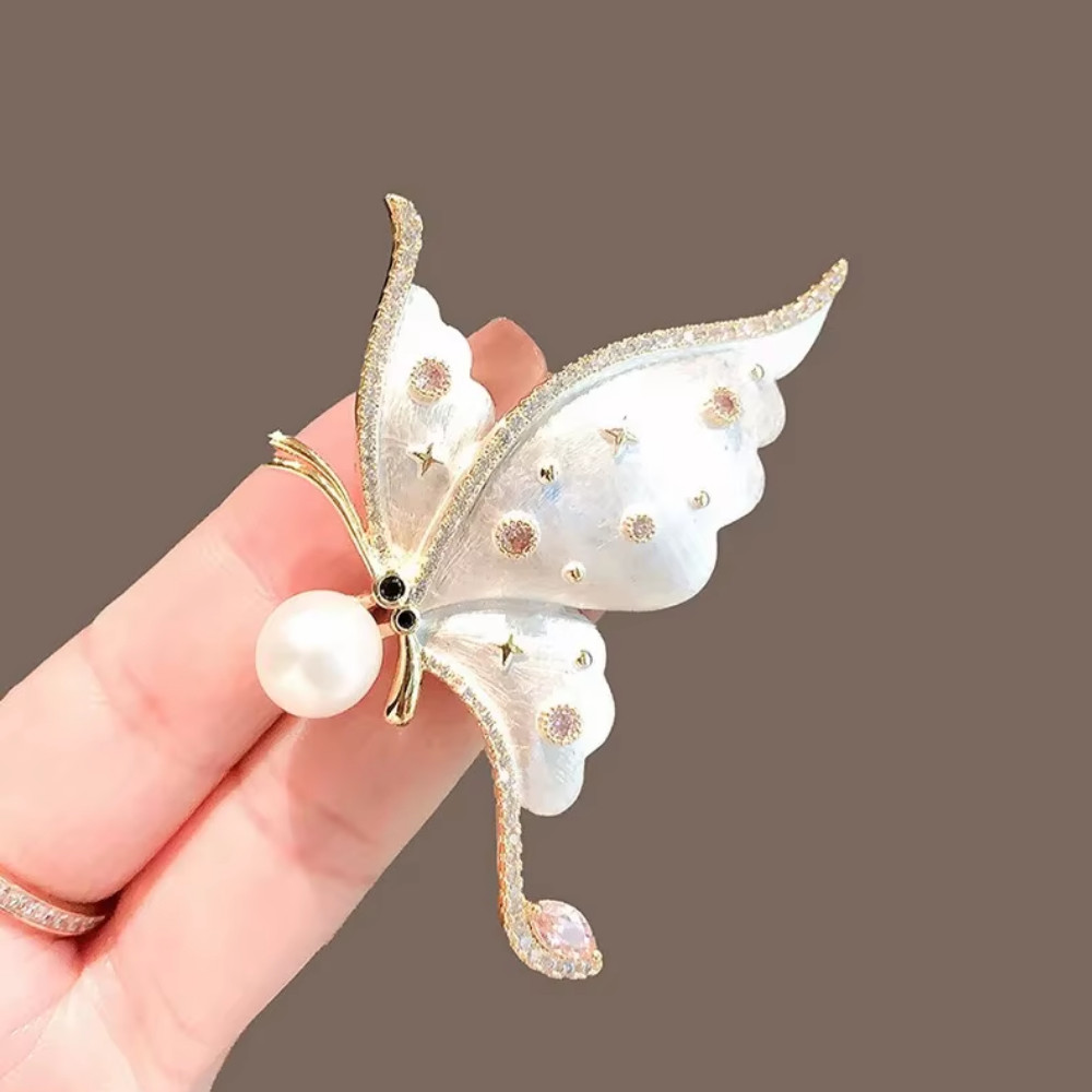 Vintage Style White Enamel Butterfly Brooch Gold Tone Crystal Rhinestone Pin