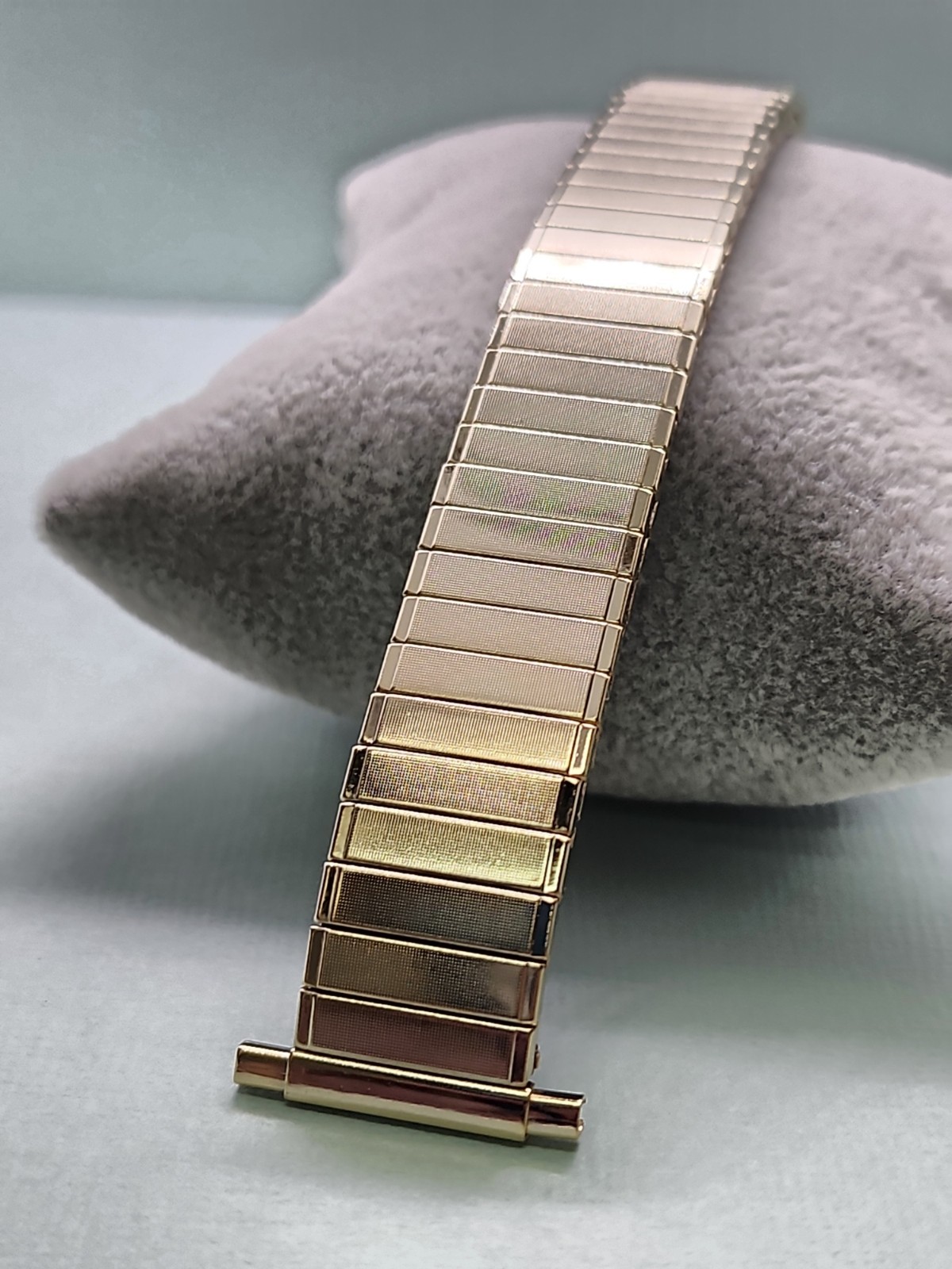 NOS Flex-On Gold-Tone 16mm 17mm 18mm 19mm 20mm 21mm 22mm Expansion Watch Band