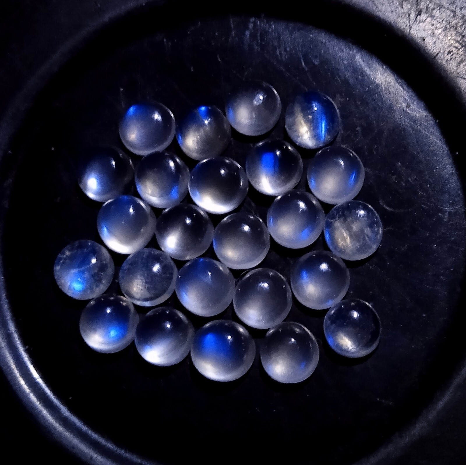 15 Carat 5×5 MM Natural Blue Rainbow Moonstone 24 Piece Lot Round Shape Cabochon