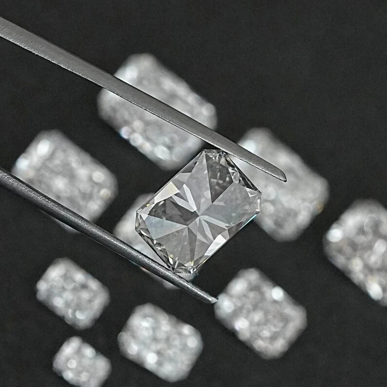 4.00 Ct Radiant Cut Lab Grown Diamond D Color VVS1 Clarity CVD Certified Loose