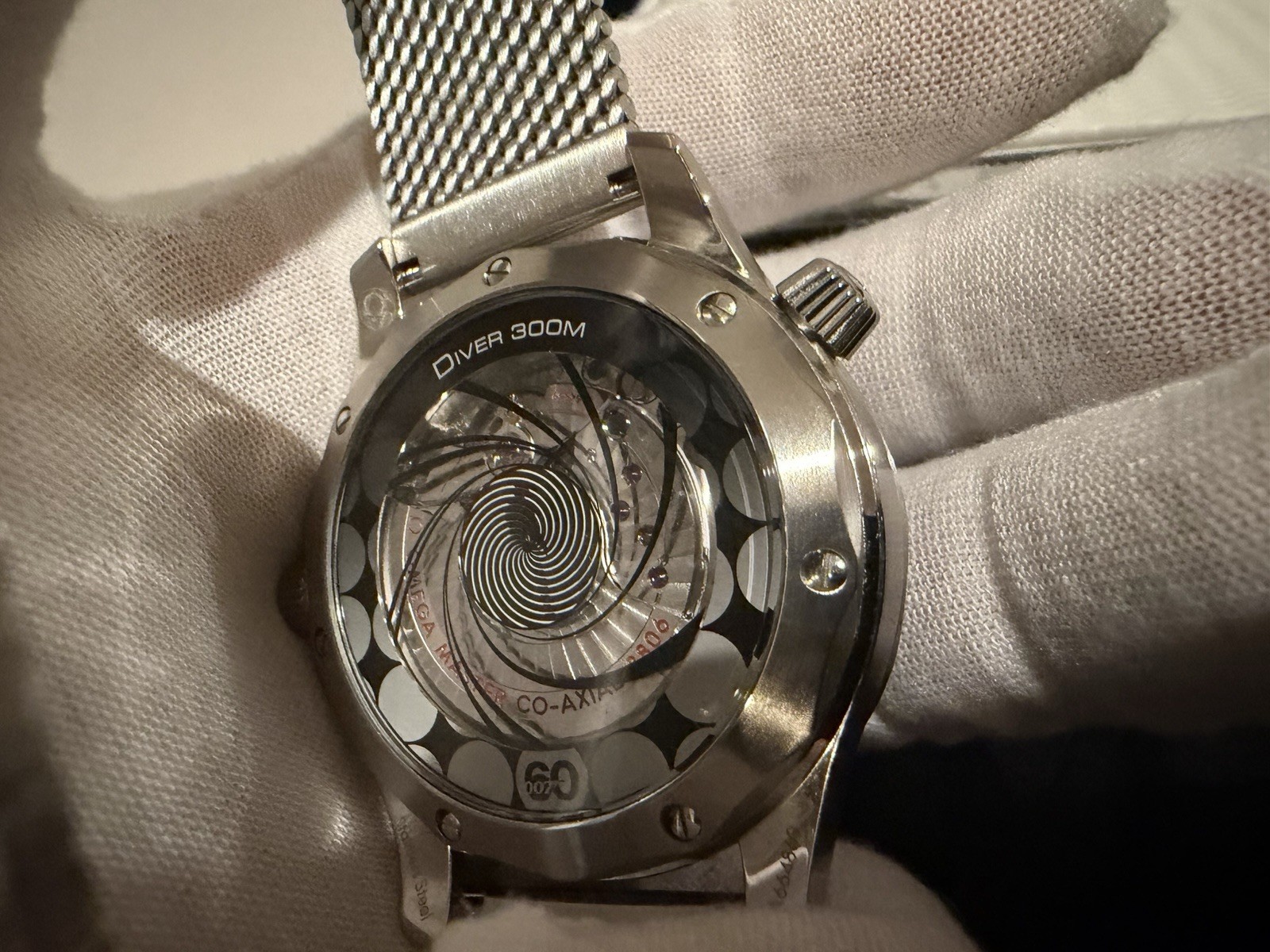 OMEGA Seamaster Diver 300M 42mm James Bond 60th Anniversary Box Papers