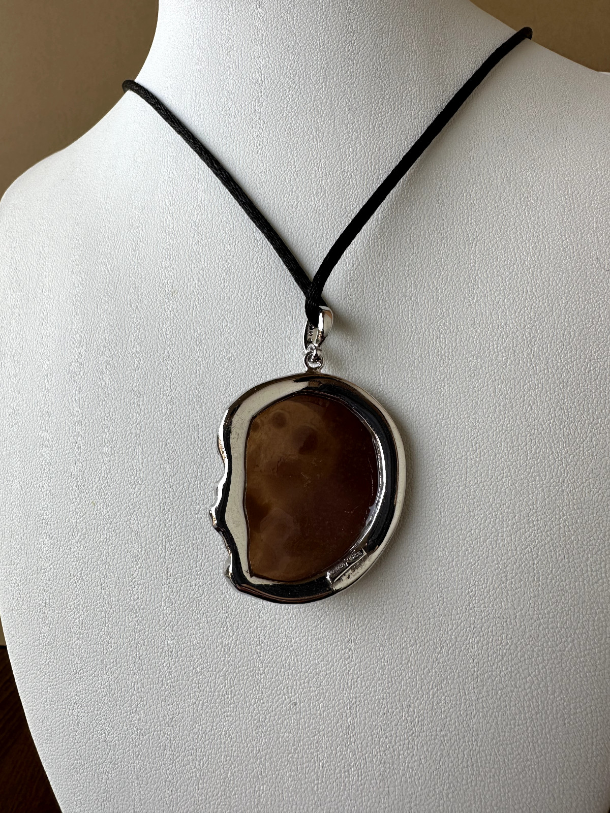 “Angel and Moon” Engraved Sardonic Cameo Pendant on 925 Silver