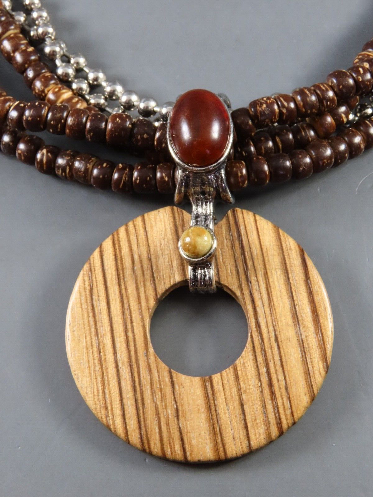 VTG ROBERT ROSE Brown Beaded Necklace WOODEN DISK PENDANT Silver Multi-Strand