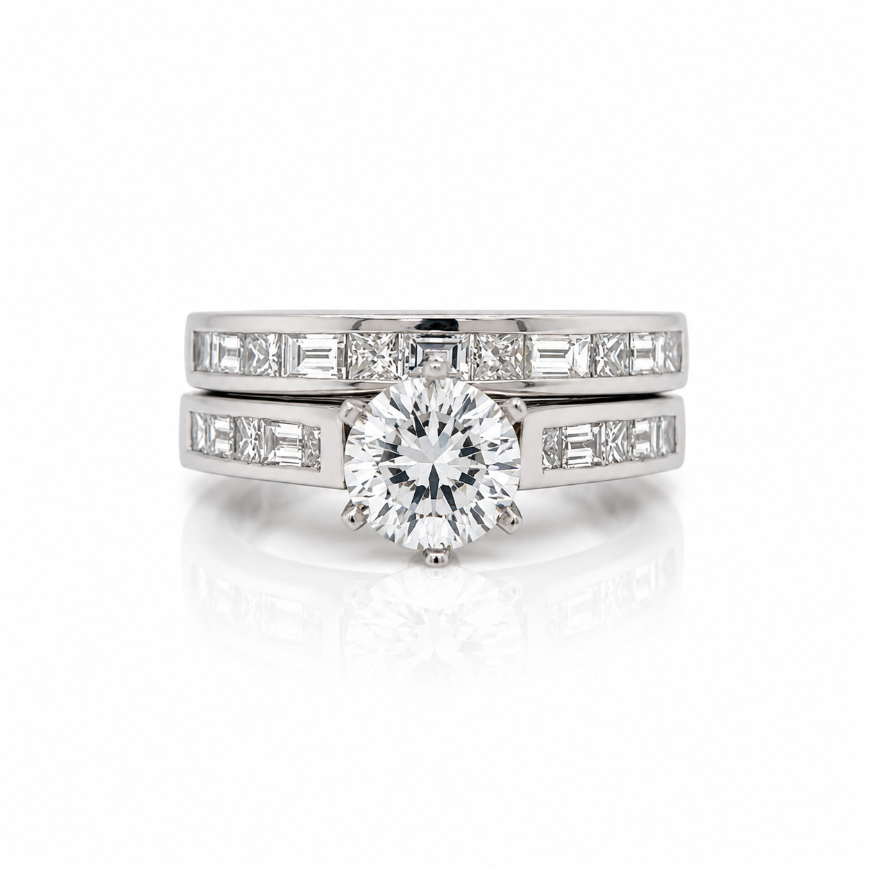 Natural Diamond 1.55 Carat G Color VS Clarity Vintage Platinum Ring