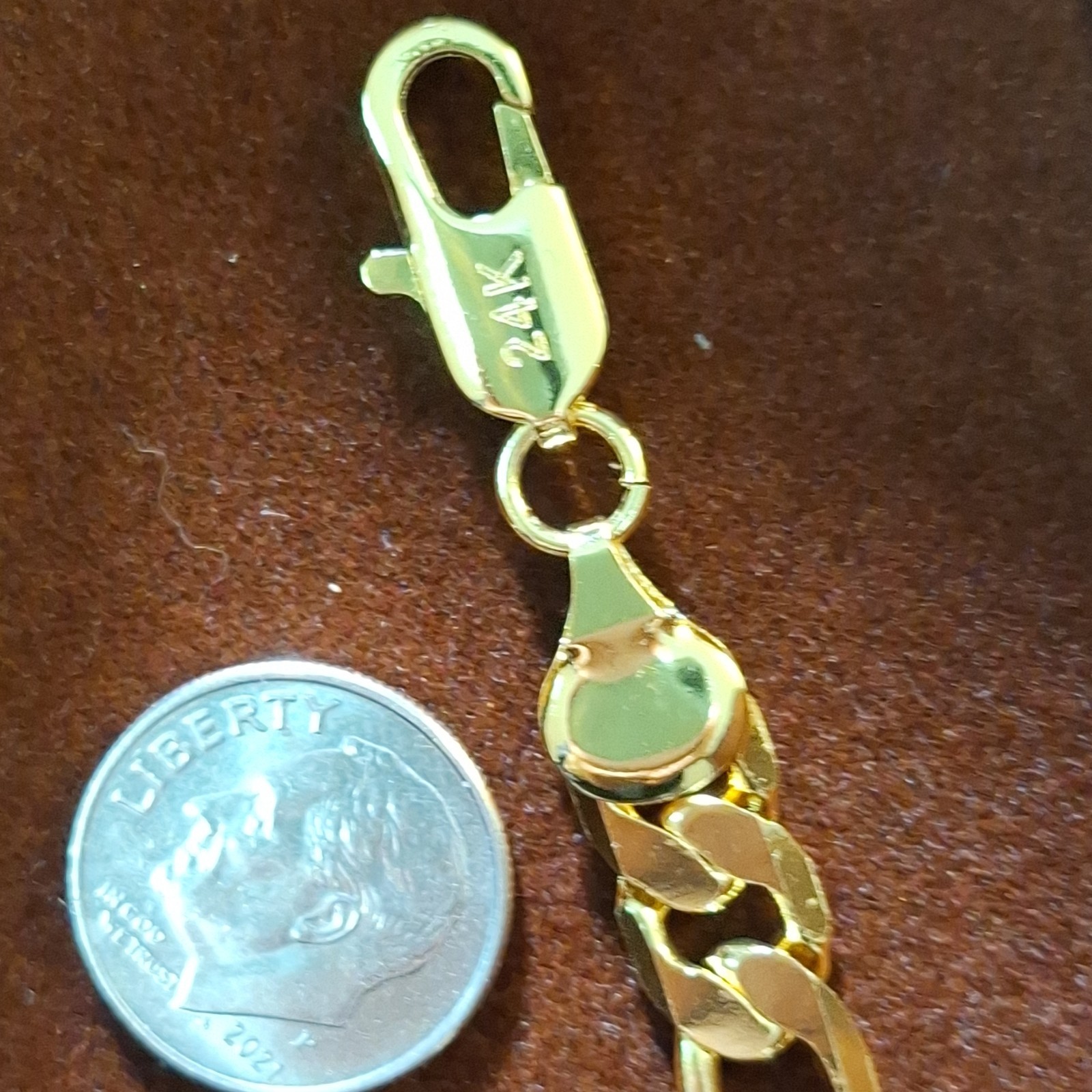 24k Yellow Gold Figaro Chain Bracelet Lobster Clasp 8 in No Stone Chain Style