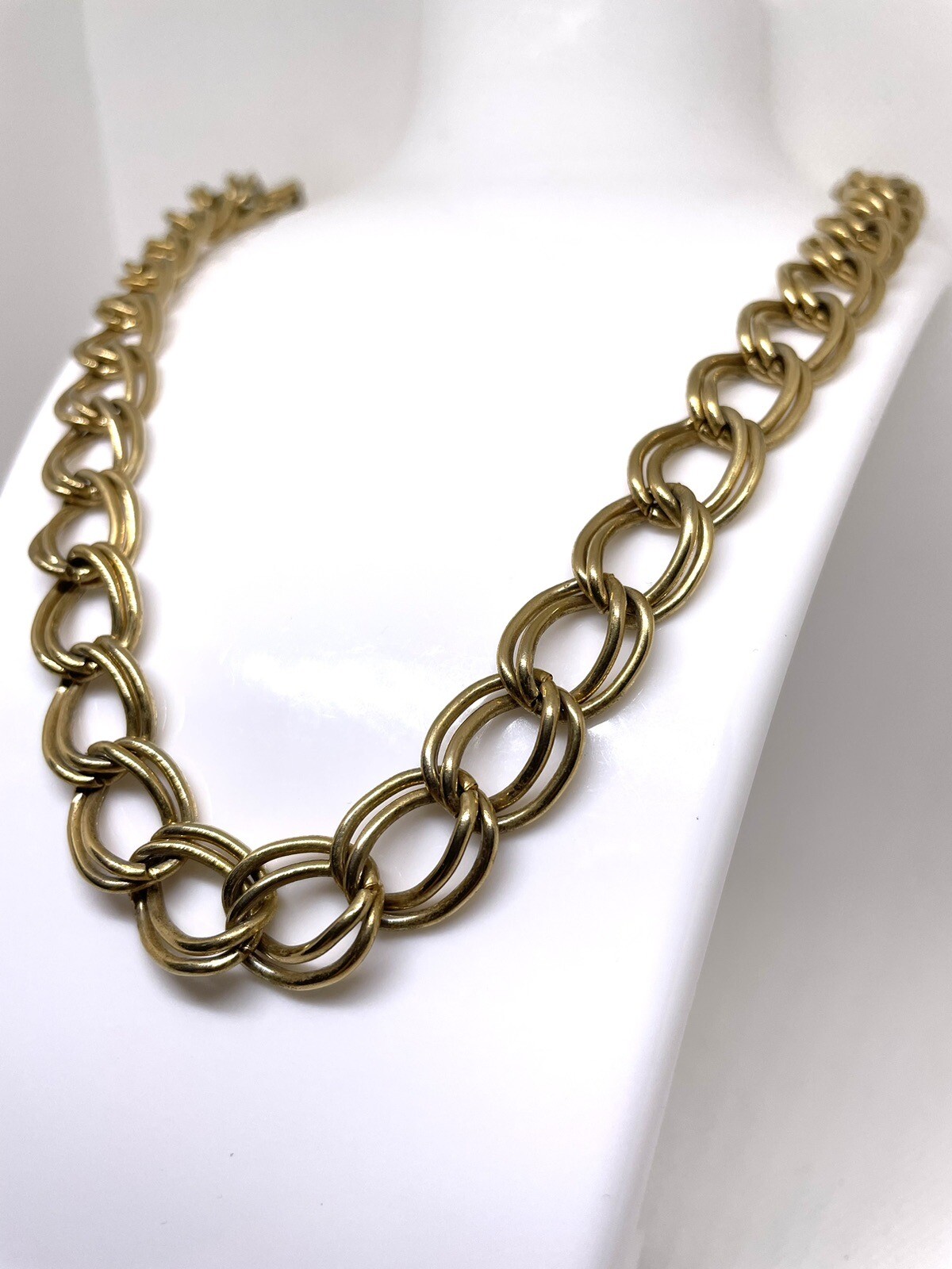 Gold Tone Wire Double Loop Cable Chain Necklace 24 Inches Great For Layering