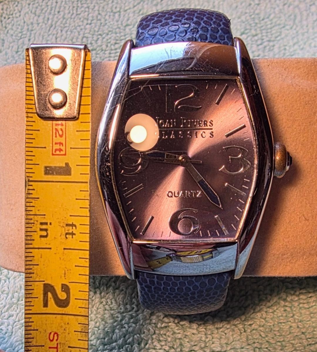 Joan Rivers Classics V377 Ladies Watch Sunburst Dial Blue Cuff New Battery – Vtg
