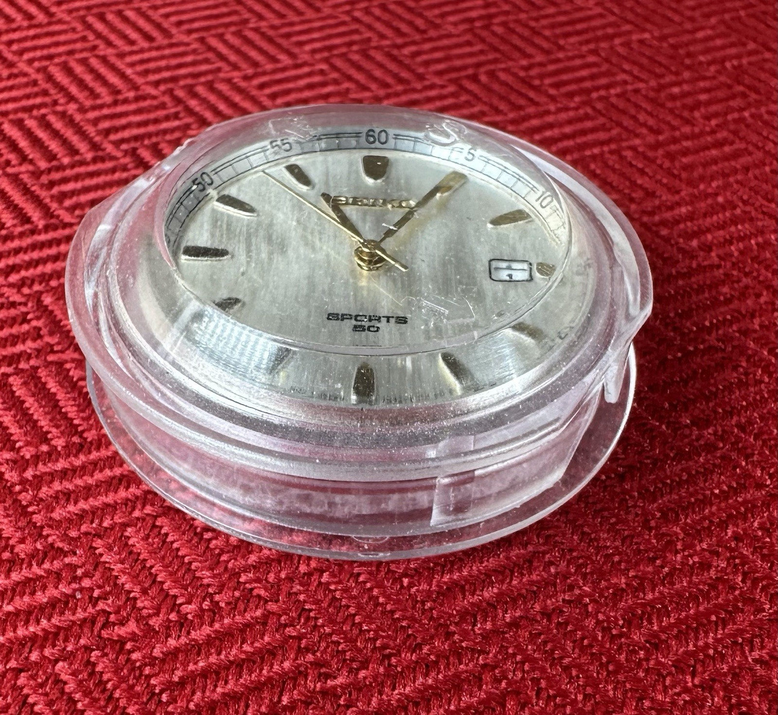 Seiko Sports 50 Watch Movement 7N32C One Jewel Quartz Silver Dial Date PARTS