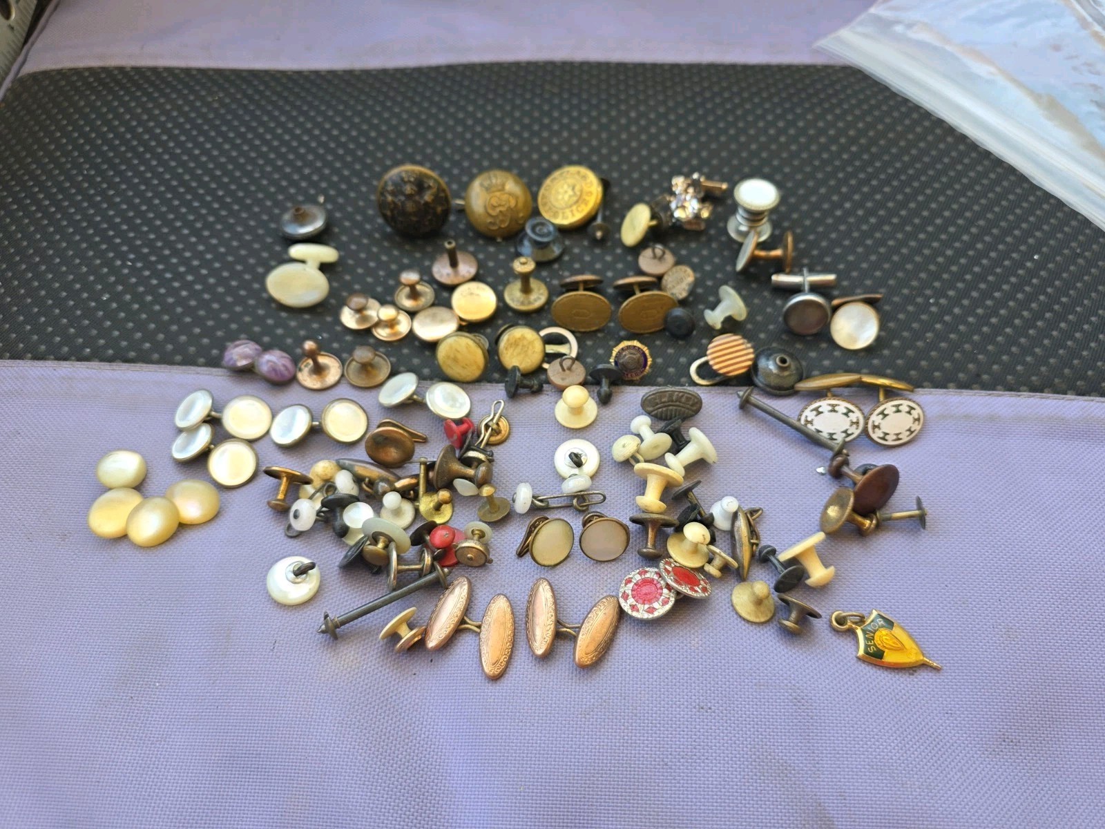 Vintage Victorian,Nouveau Cufflinks & Buttons Lot Pre Owned Condition D3