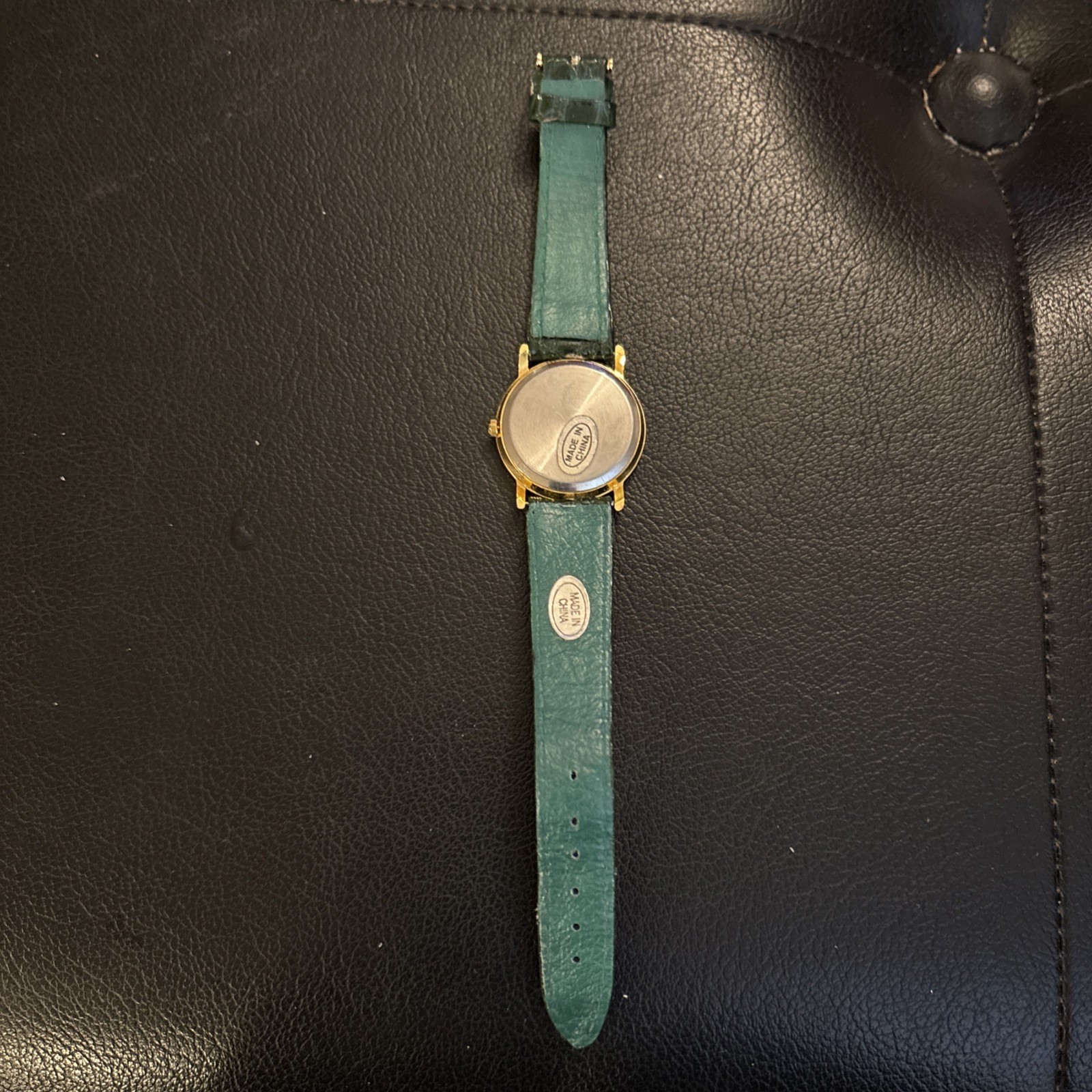 5 Christmas Watches VTG+NIB +Avon Kringle Jingle musical