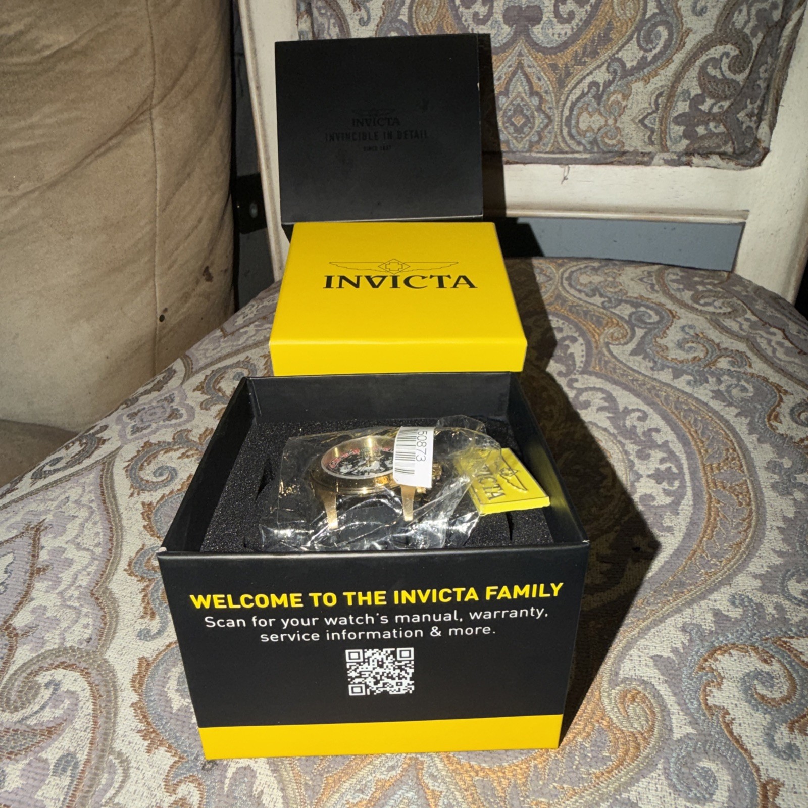 Invicta Speedway Men’s Watch 50873 -39.5mm Gold&Green Roulette Dial. W Box&tags