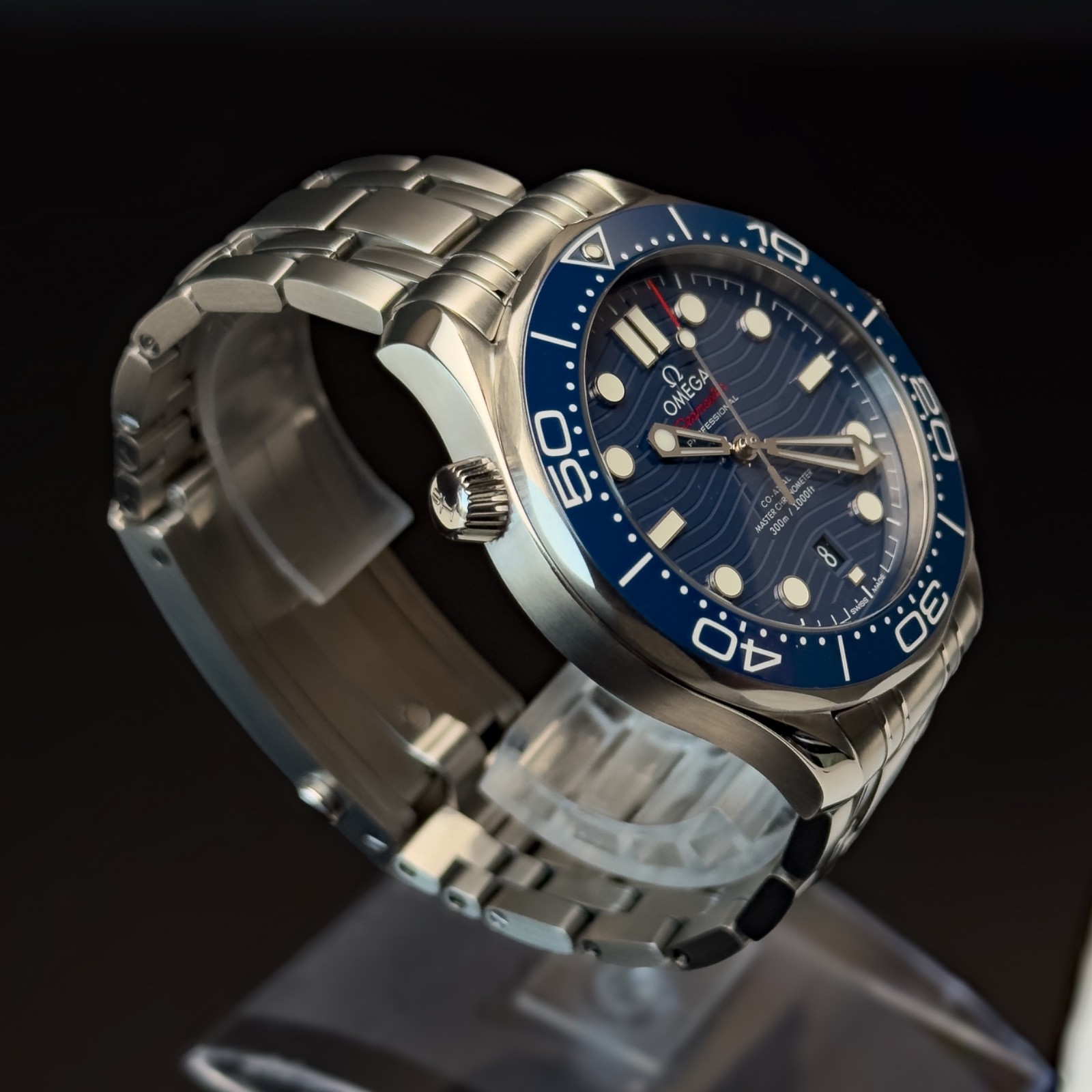 2024 Omega Seamaster Diver 300M Blue Wave Ceramic 42mm B&P 210.30.42.20.03.001