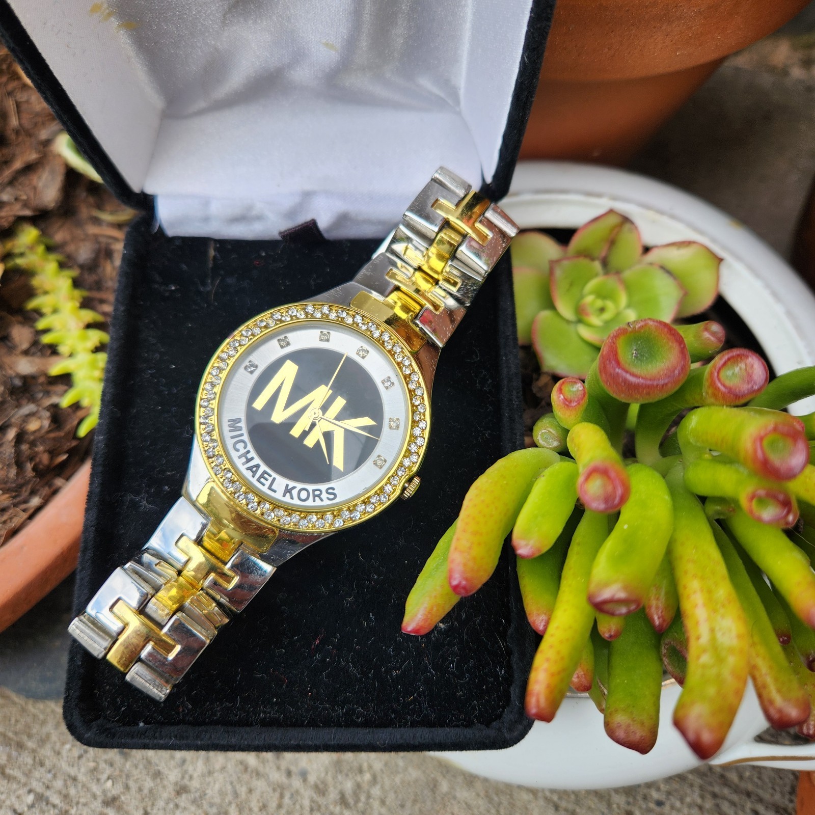Michael Kors Parker 39mm Stainless Steel Band/Case, Ladies’ Watch (MK6658)