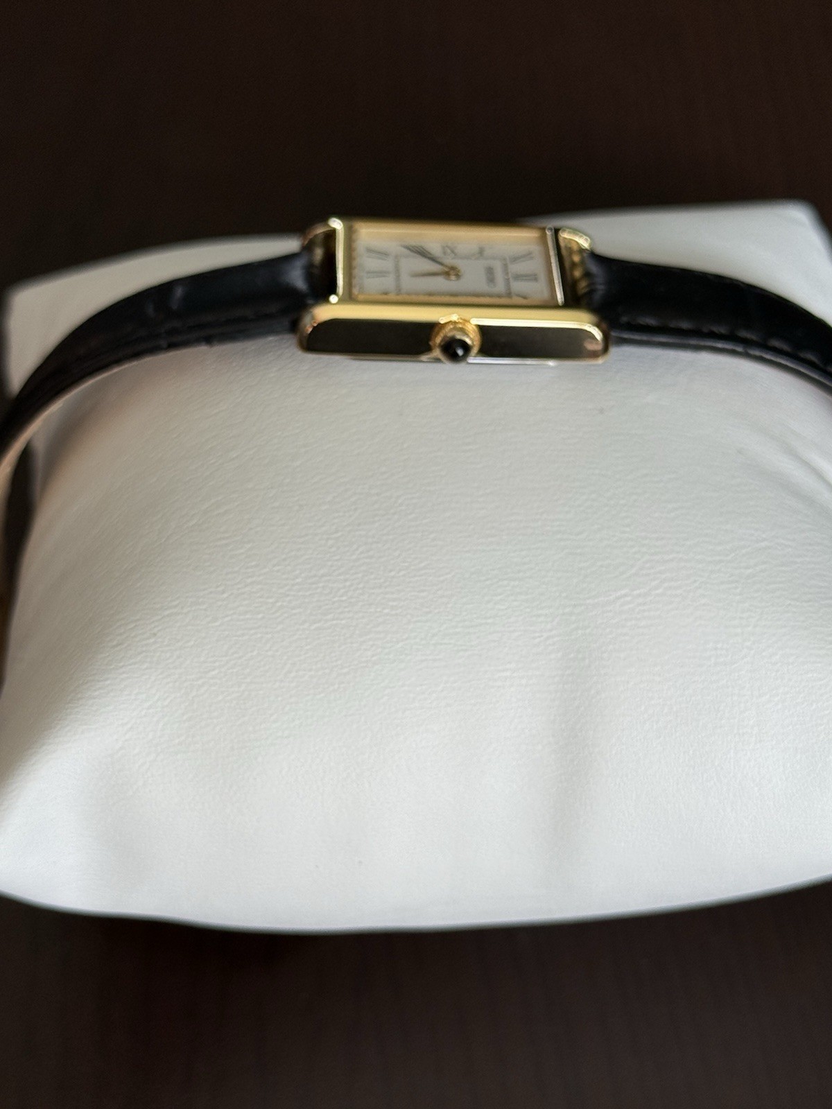 Vintage Seiko Women’s Quartz Tank Gold Tone White Roman Dial Black Leather Strap