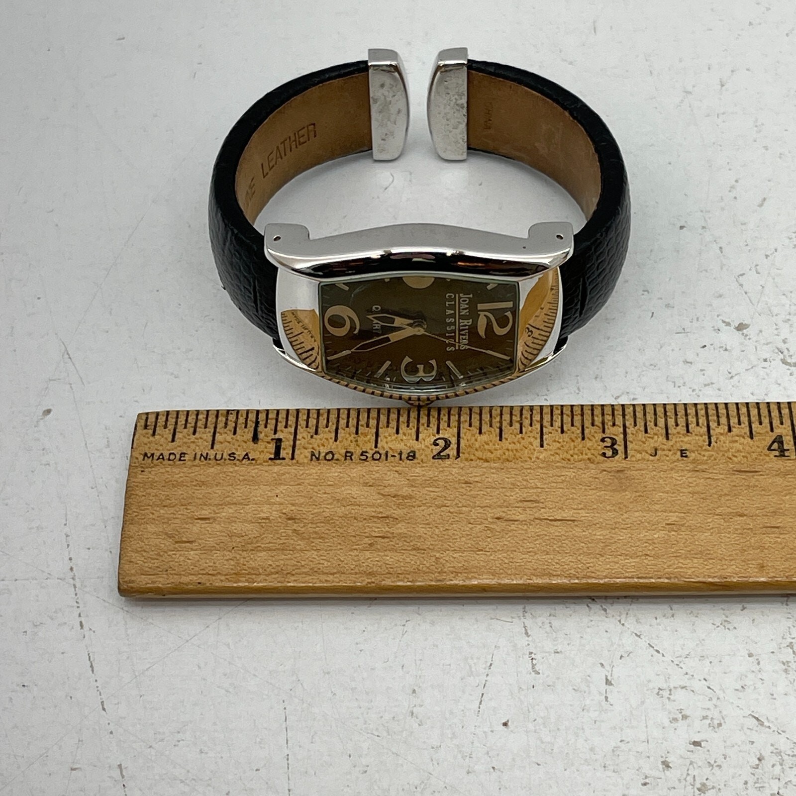 Joan Rivers Classics V377 Watch Leather Bangle Wristwatch Silver Tone Working