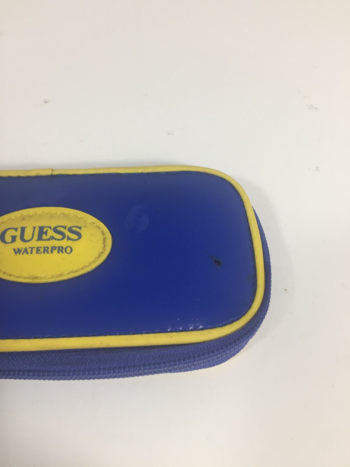 GUESS WATERPRO 165 feet / 50 meters Case Only