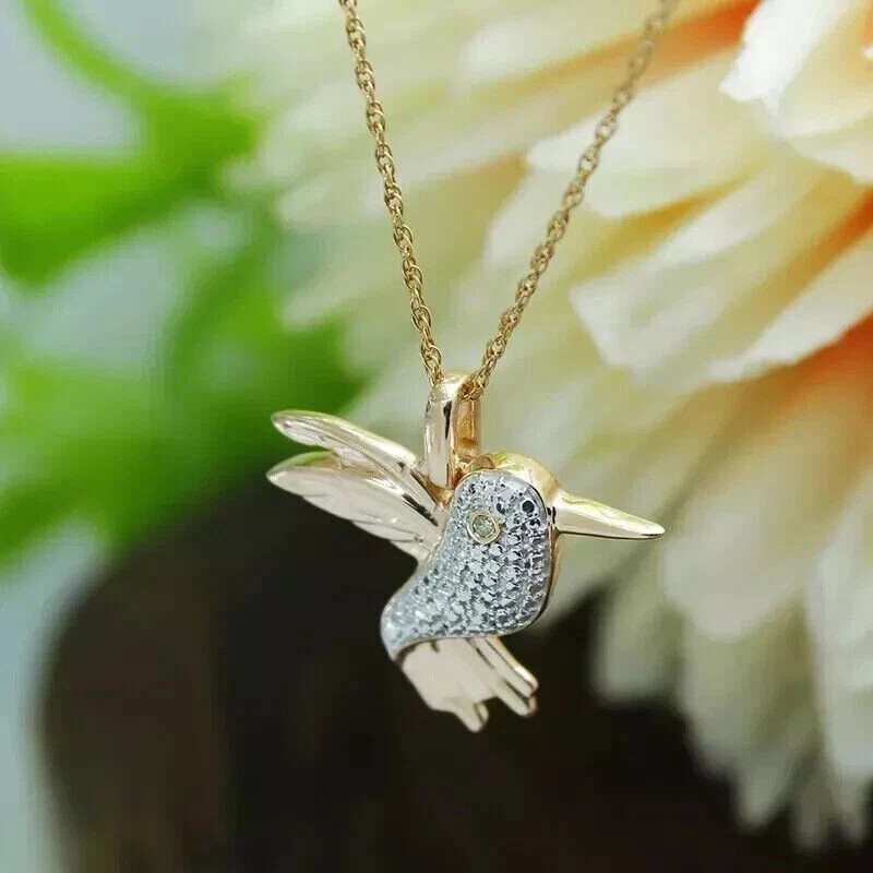 1Ct Round Cut Simulated Diamond 925 Sterling Silver Women’s Hummingbird Pendant