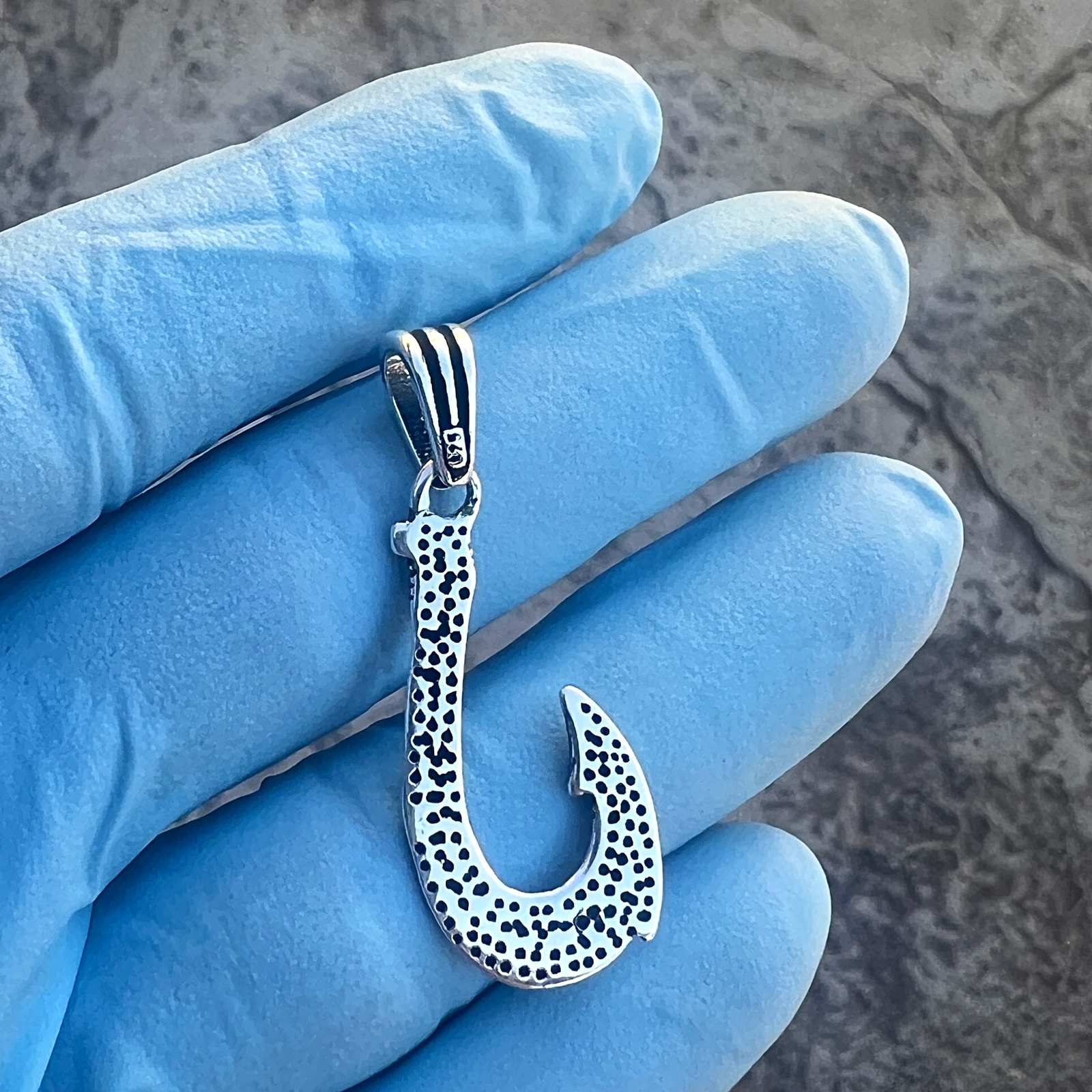 Real 925 Sterling Silver Hawaiian Fishing Fish Hook Tribal Scroll Makau Pendant