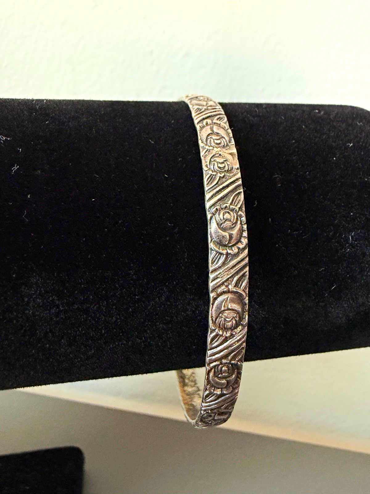 BEAU 925 Sterling Silver Engraved Floral Bangle Bracelet Signed No Stone