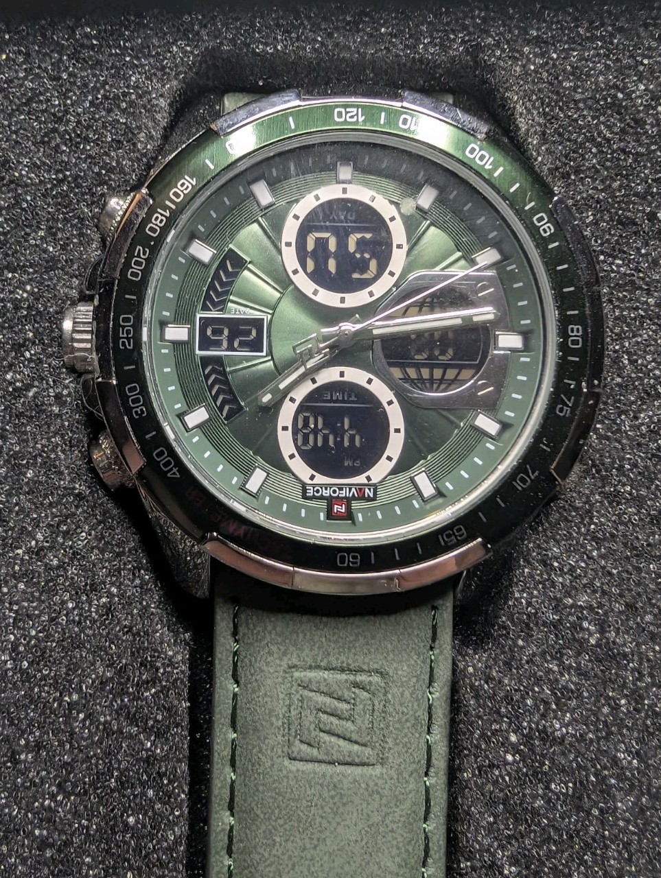 Naviforce Chronograph Green Leather Strap Stainless Steel Case Analog Watch