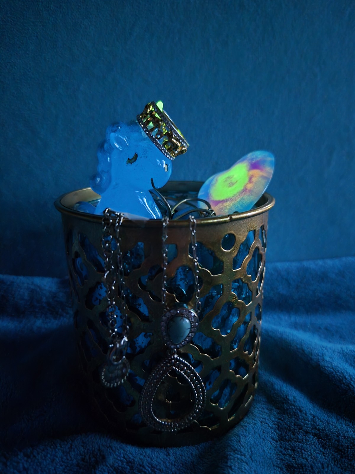 Boho Blue Mystery Jewelry Jar Lot 30 Pcs Britney Spears Necklace Vintage Glow