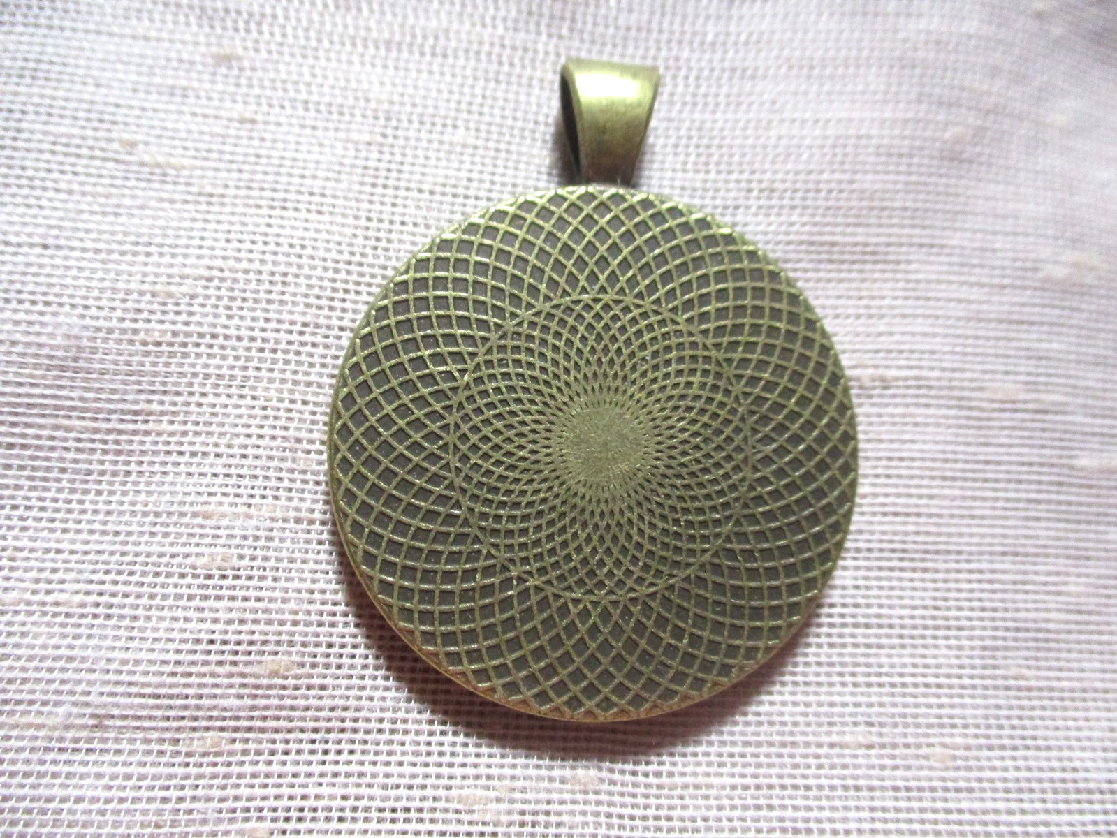 NEW BRASS 30mm (1-1/8th in) PENDANT & CHAIN – ADD PICTURE 4 FREE – OR YOUR OWN