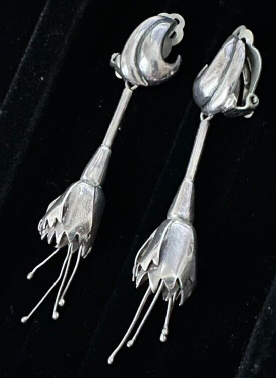 Antonio Pineda Taxco Mexico 970 Silver Flower floral Drop Clip Earrings