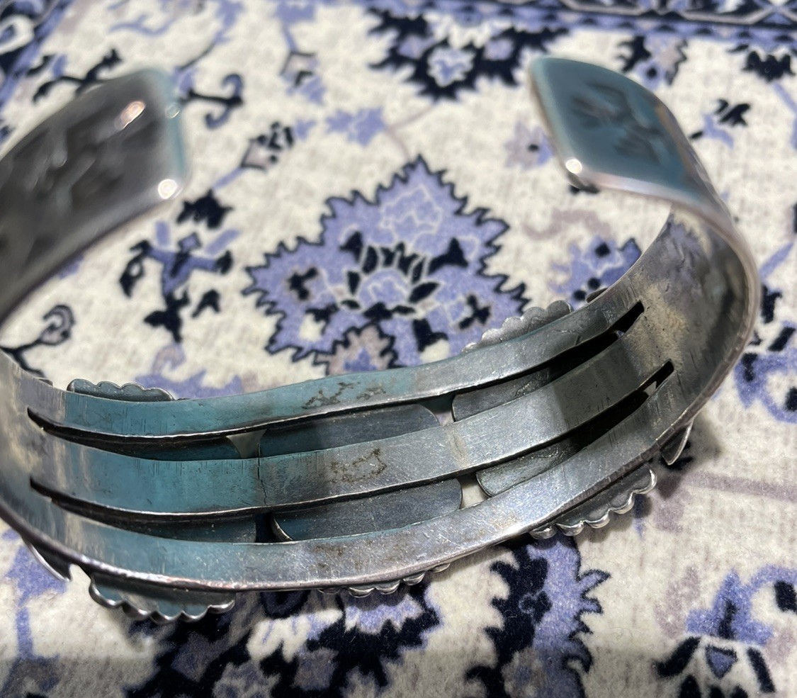 Vintage Navajo Fred Harvey Era 3 Stone Turquoise Cuff Bracelet Stamp Work