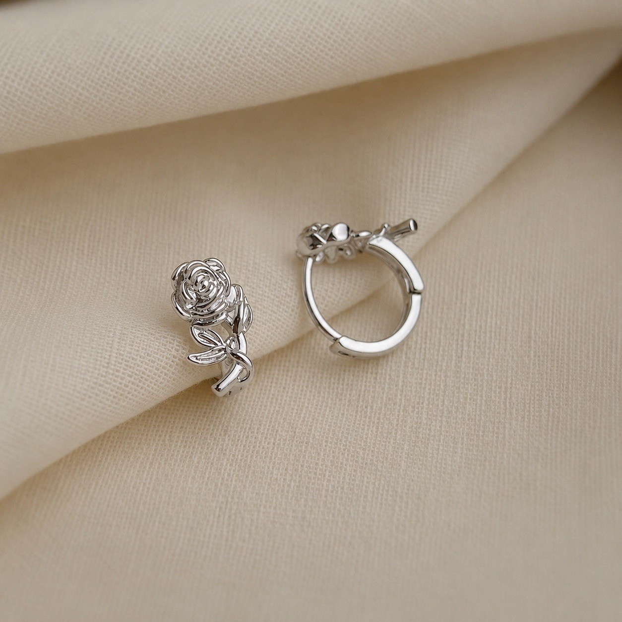 925 Silver Rose Flower Huggie Hoop Earrings Dainty 8mm Small Floral Hoops B71