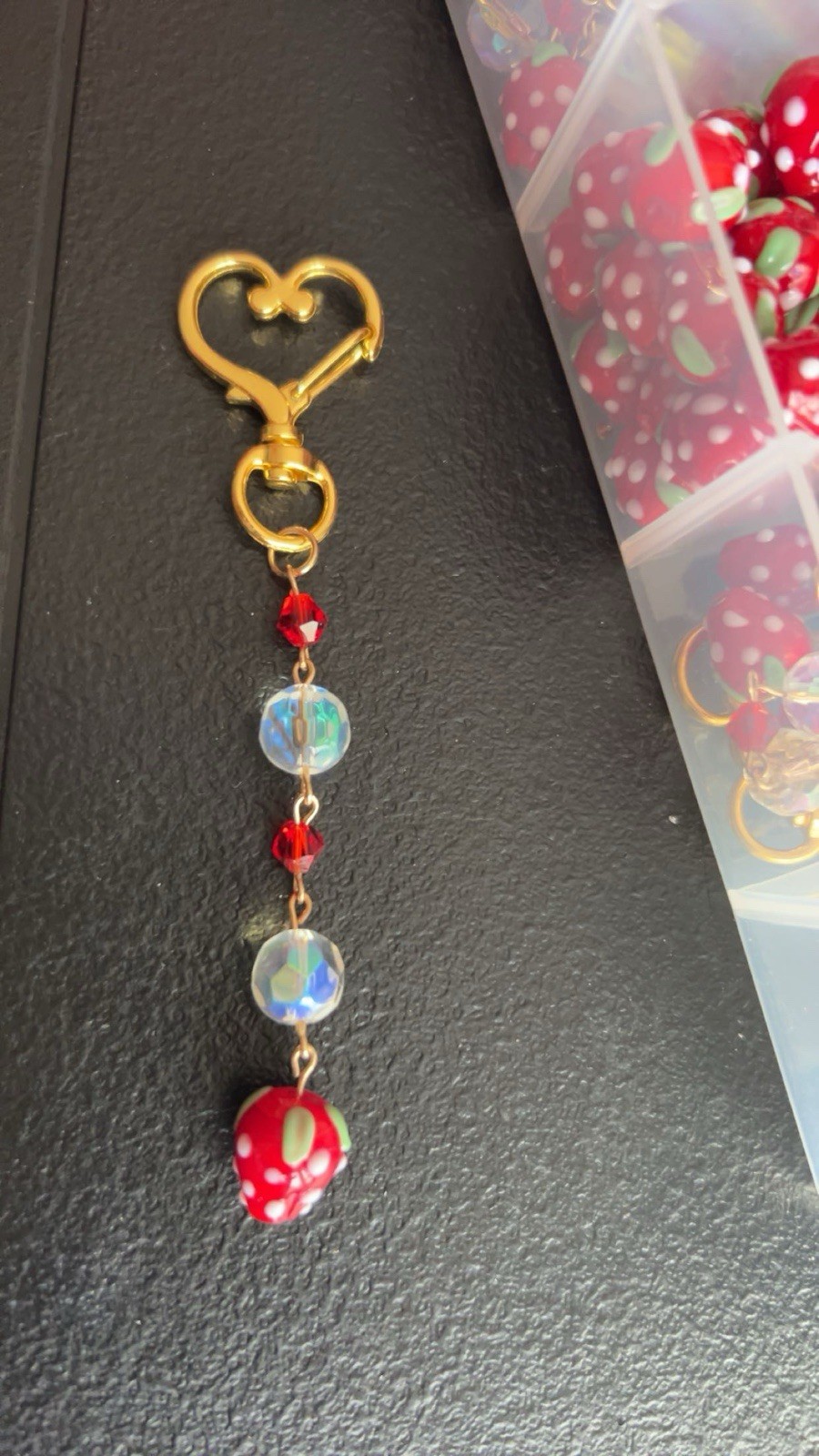 Gold Tone Red White Clear Beaded Star Dangle Charm Bracelet Lobster Clasp