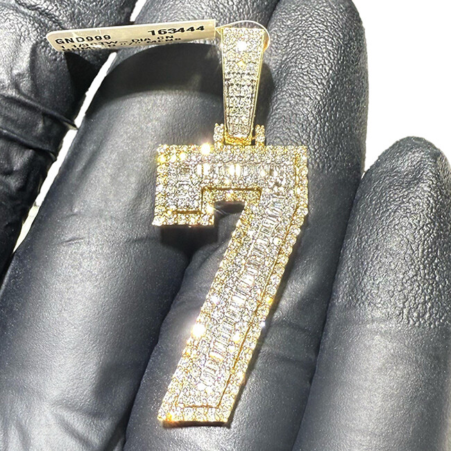 1.33CTW Real Diamond Real 10K Gold Number 7 Pendant Baguette & Round Cut