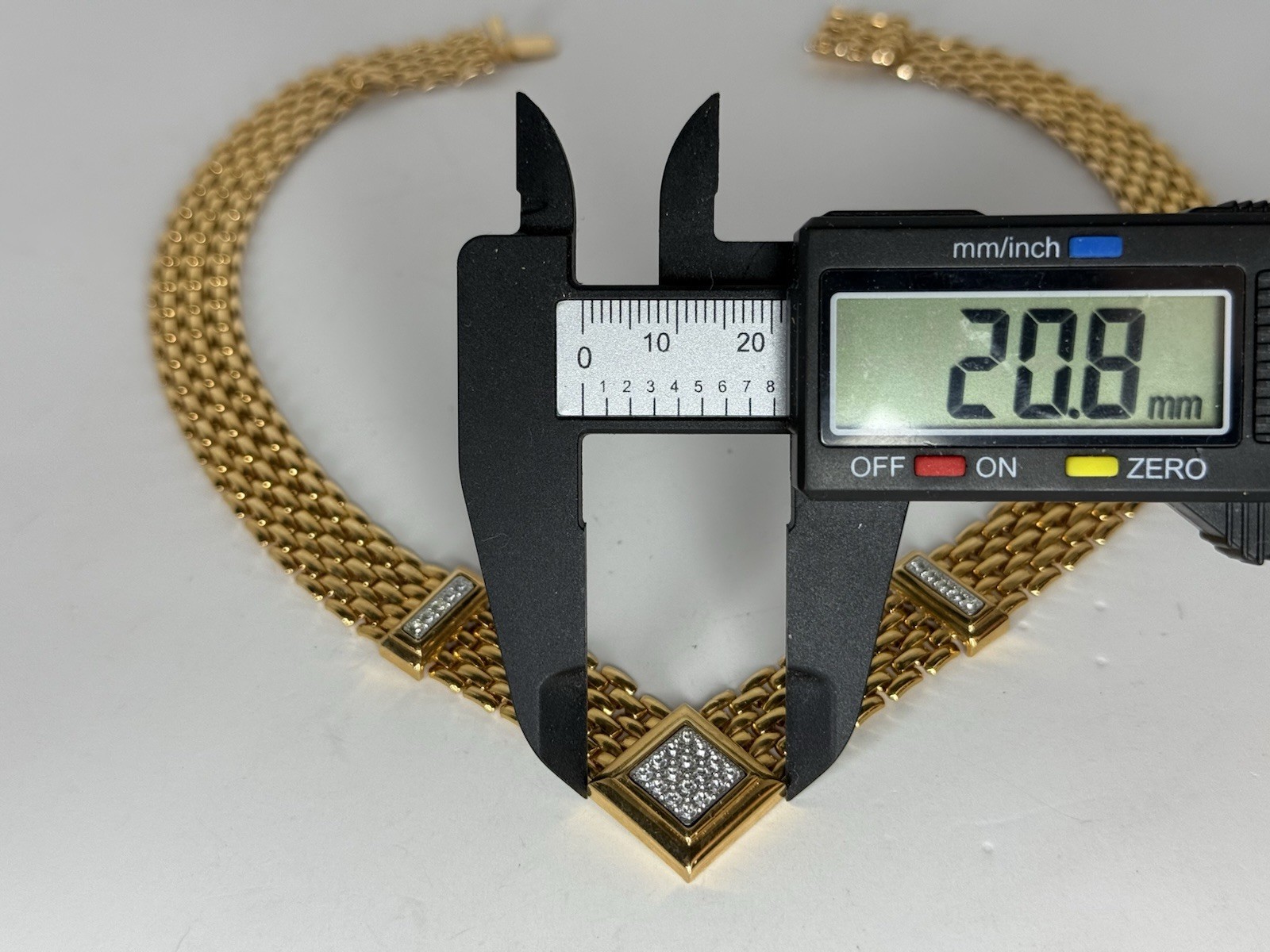 Vintage AVON Brick Chain V Shape Pave Rhinestone Push Lock GoldTone Necklace 16”