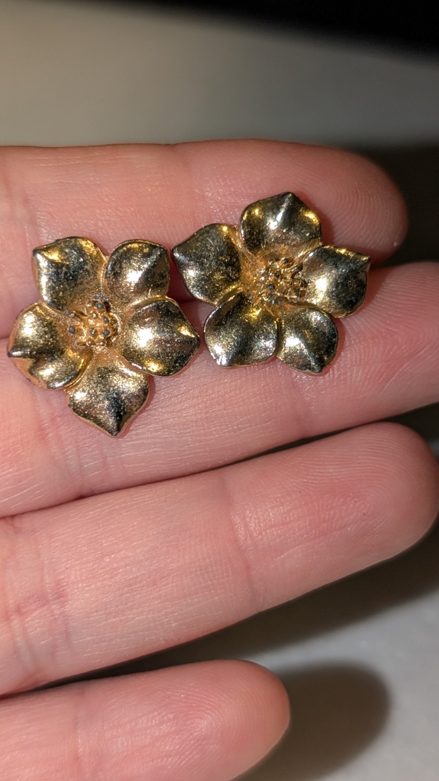 Vintage Crown Trifari (1937 – 1955) Gold Tone Dogwood Blooms Post Earrings