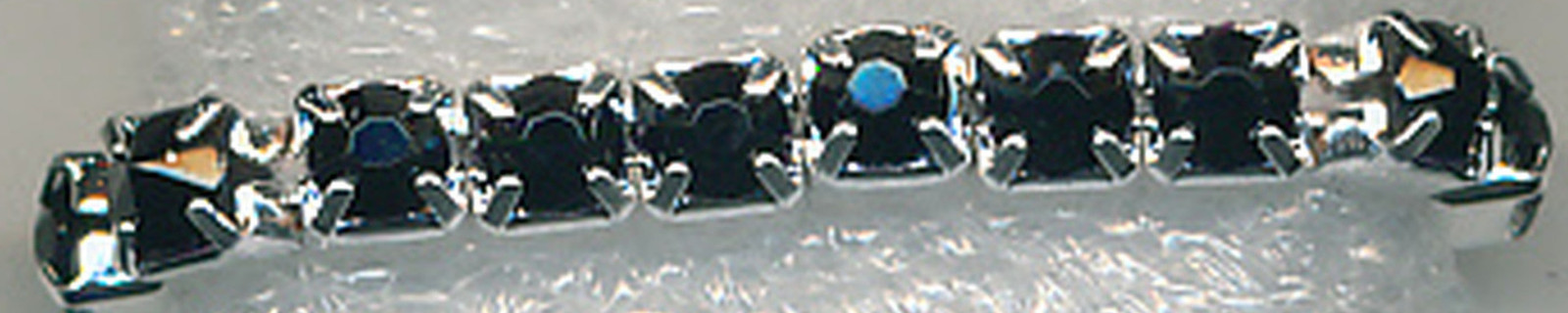 Ring size 6 to 10 Elastic Band with Rhinestones Sparkles Beautiful Crystal New