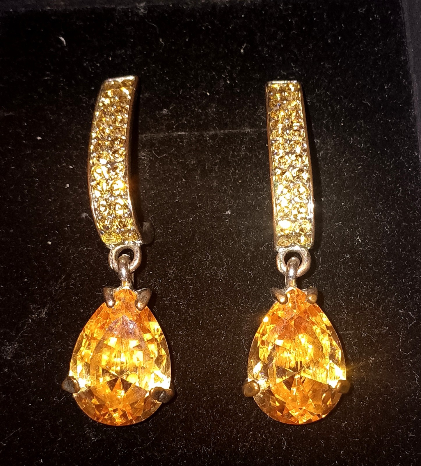 Beautiful fashion earrings