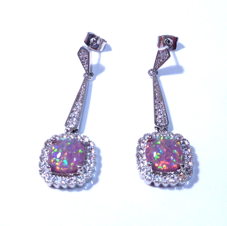 (SE 19) GORGEOUS LAVANDER FIRE OPALCZ STUD EARRINGS