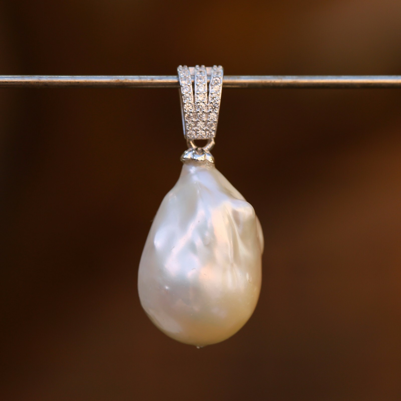 24x16mm Baroque freshwater White Pearl high luster sterling silver Pendant TH111