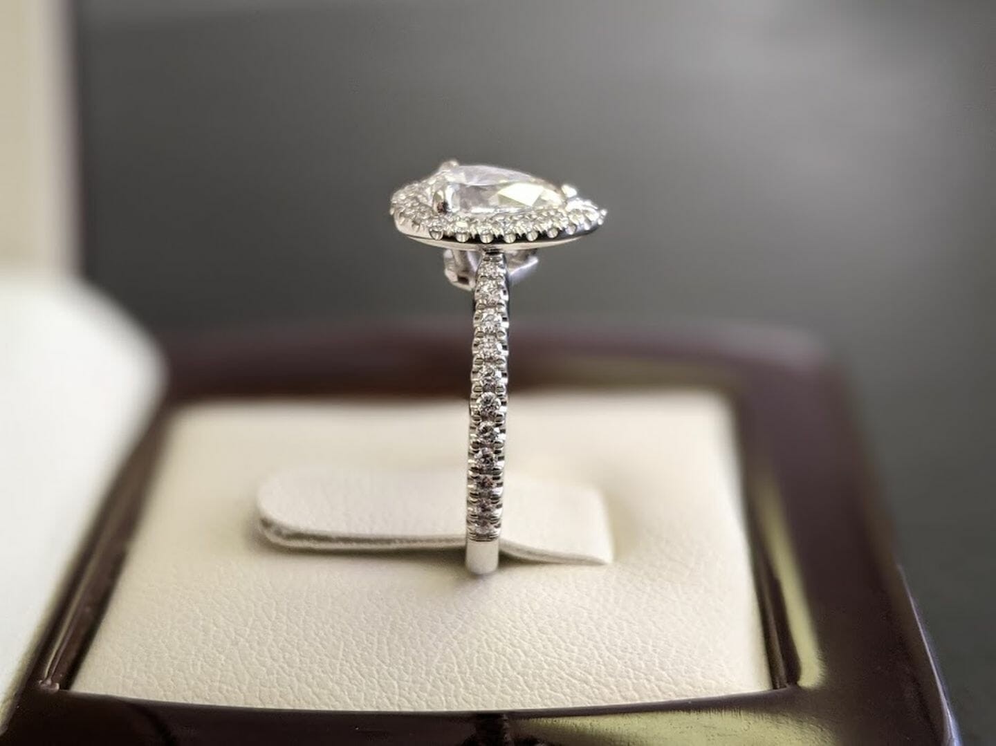 3.25 Ct Pear Cut IGI Certified Lab Grown Diamond Engagement Ring 14k White Gold