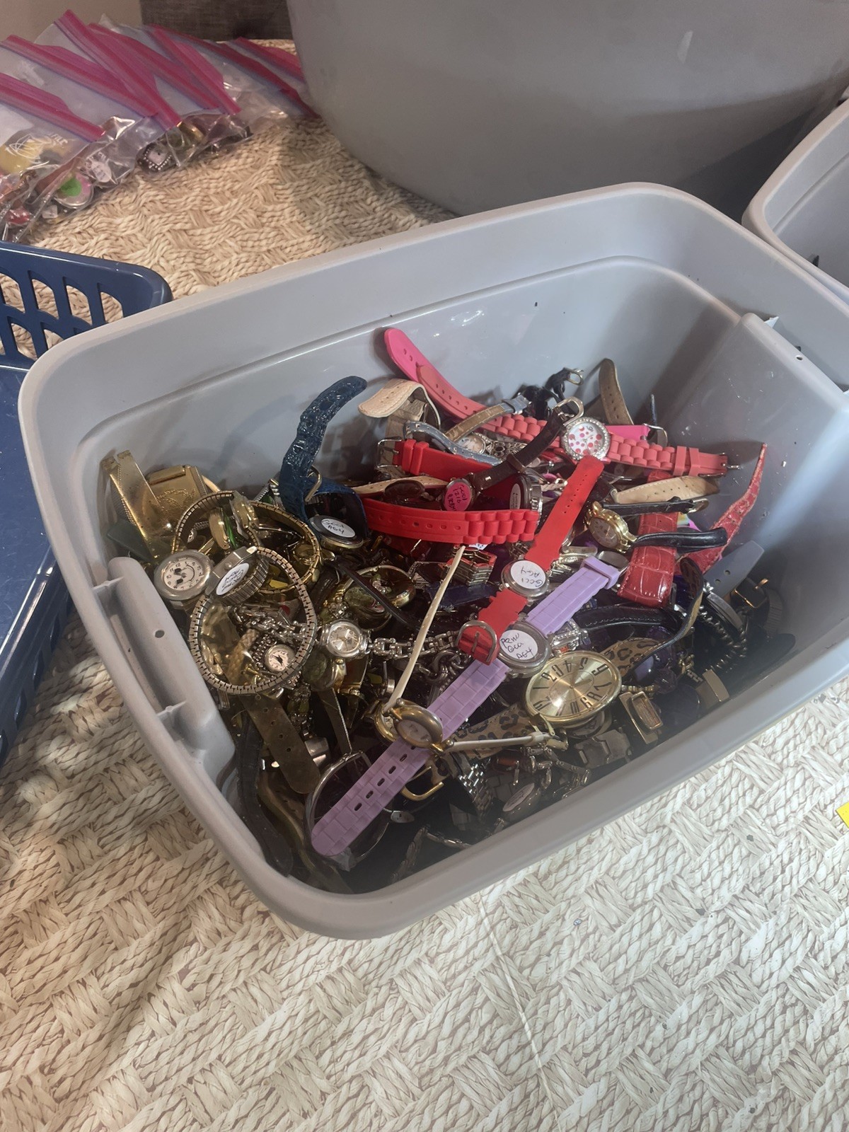 Lot of watches, parts, repair, art, some may only need a battery and/or a band