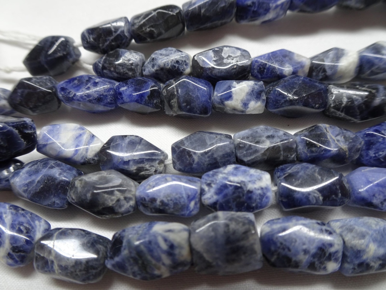 15″ Strand Natural Sodalite 9-10.25mm Long Stone Beads Faceted Nuggets A872 DNG