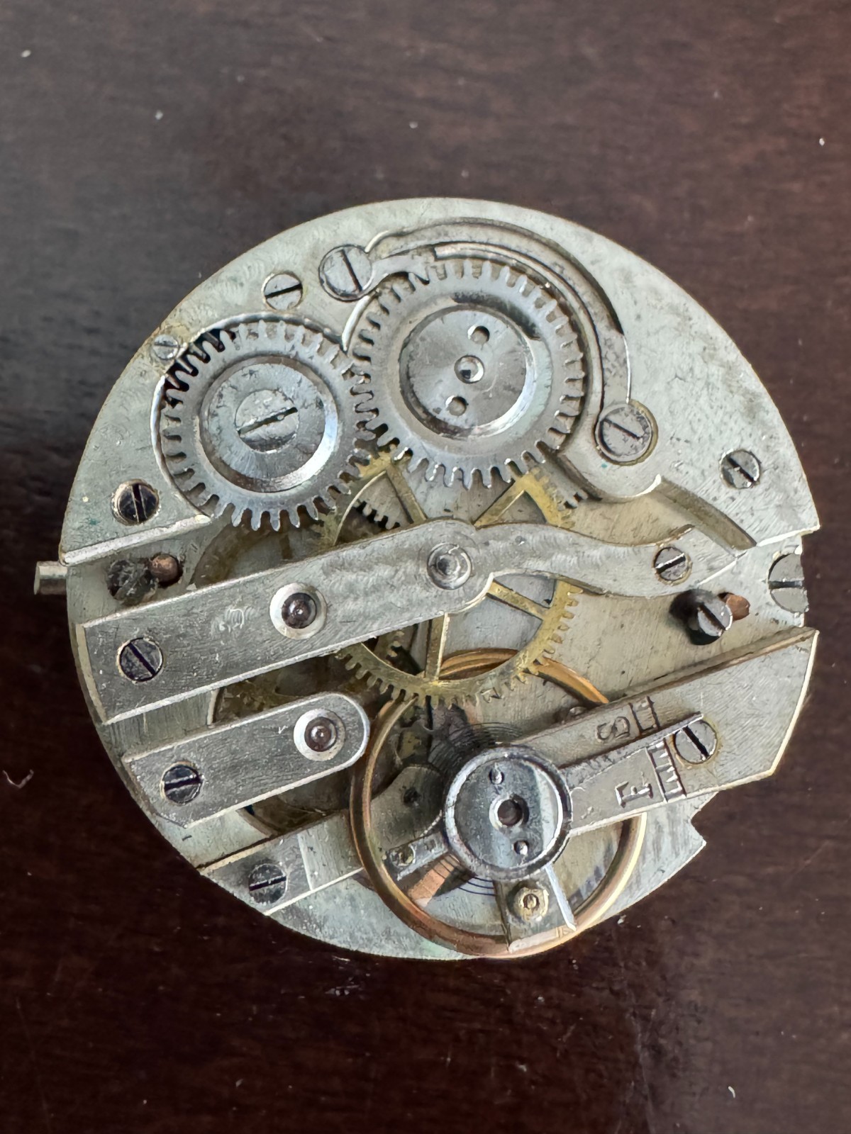 VINTAGE 28.3MM SWISS HUNTING POCKET WATCH MOVEMENT PIN SET, RUNS