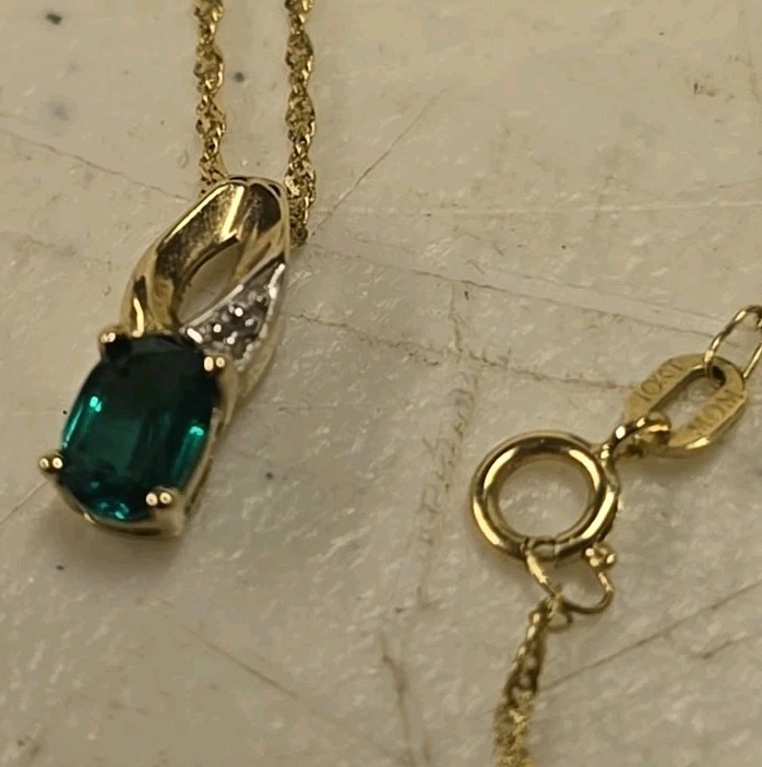 10k Yellow Gold 20″ Neckalce With 10k Emerald And Diamond Accent Pendant