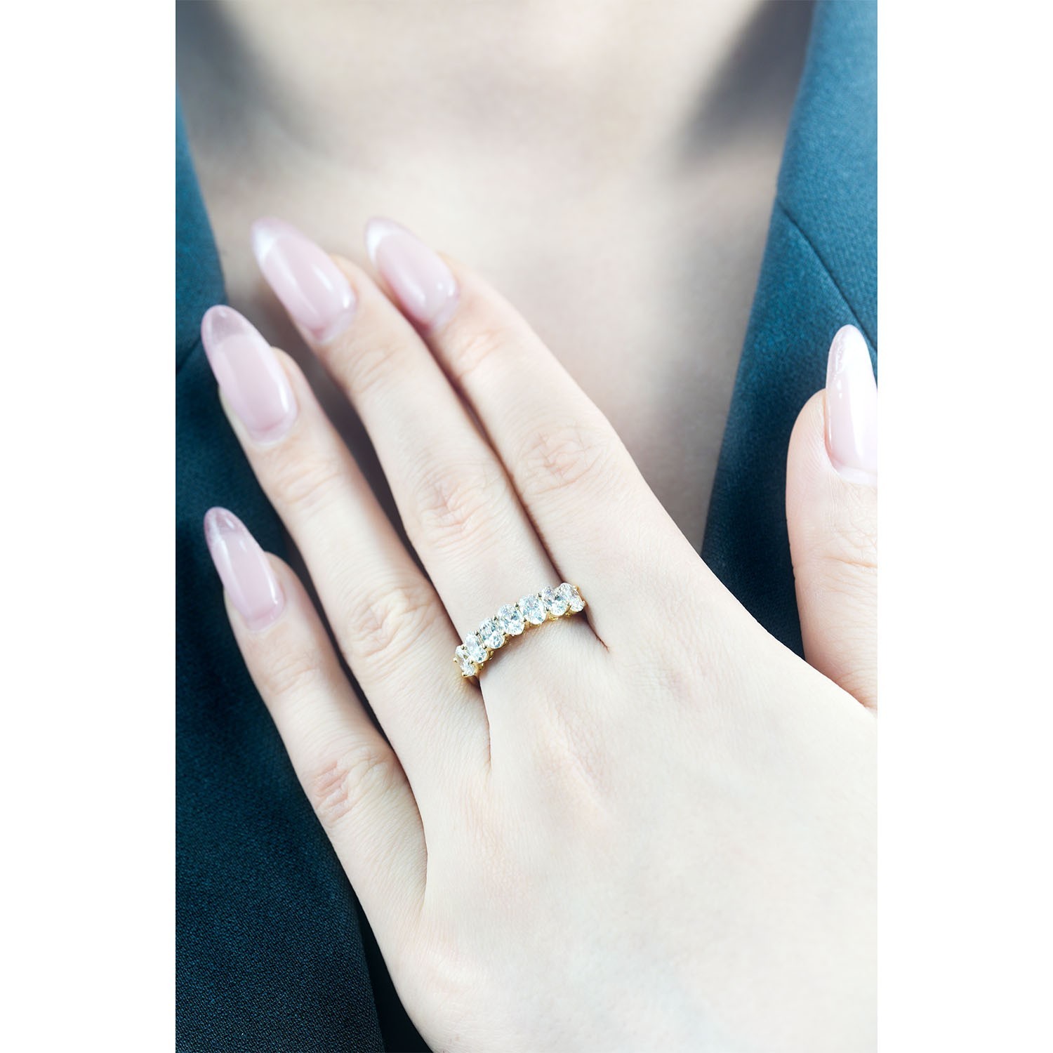 14K Yellow Gold Oval Lab Grown Diamond Wedding Band MZ6685
