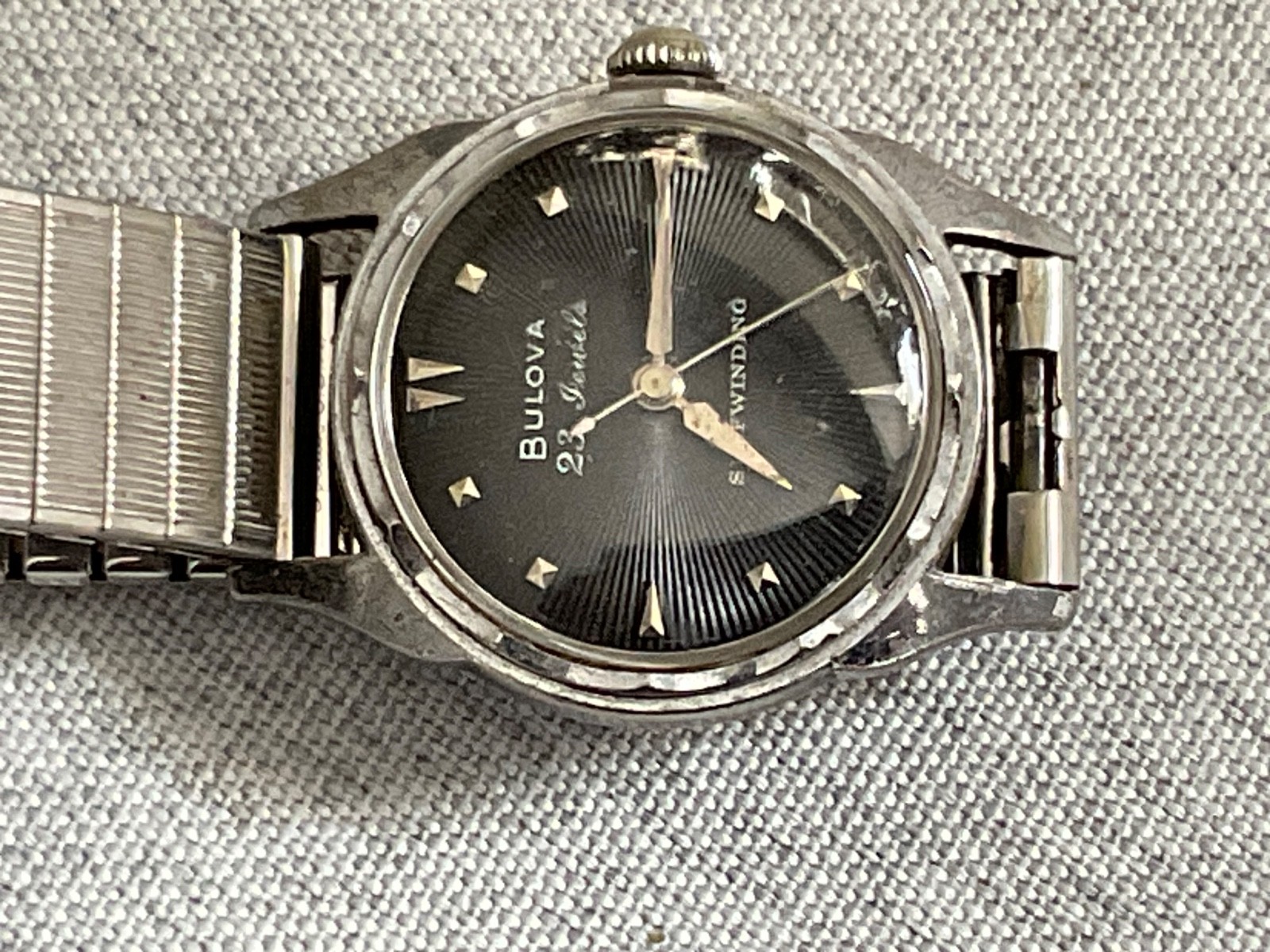 Vintage 1950’s Bulova 23 Jewel Automatic Watch Black Face Runs Well