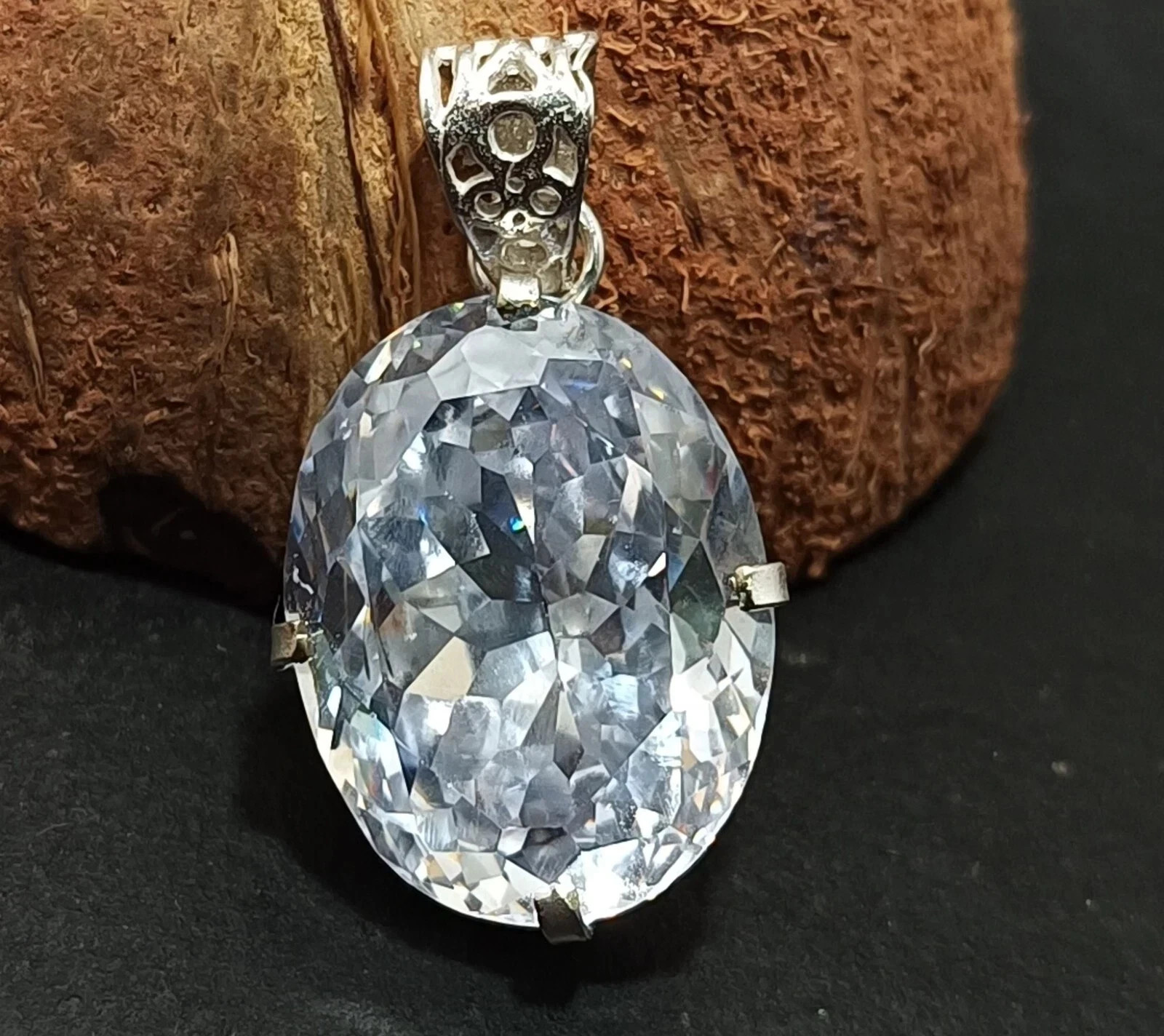 30 Ct Natural Brazilian Oval Cut White Zircon Pendant 925 Silver Gemstone