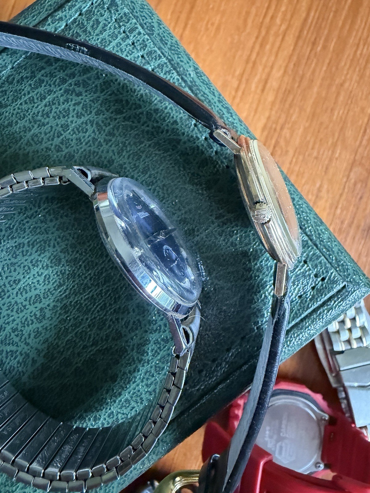 Watch Lot – Waltham, Lucien Piccard, Helbros, NOS Daytona Homage & More Untested